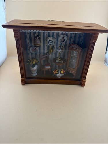 Reutter porcelain miniature - porcelain, |