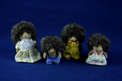 Sylvanian collectable hedgehog - collectable,