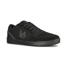 eS EOS Skate Shoes -