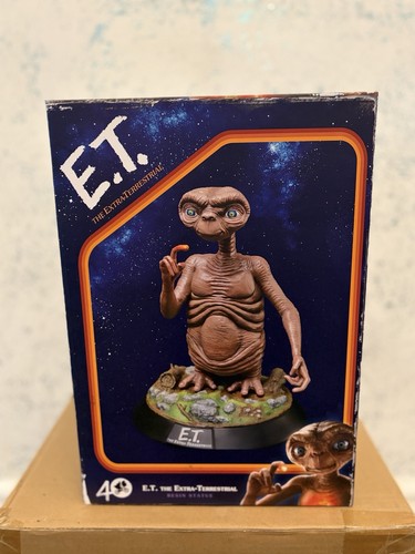 Toys the extra - sd, e.t.