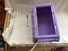 Cat cats box in  ex cond. top and front  doors . Carry handle L19xW13xH12 inch