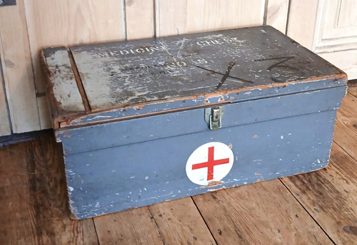 Wooden military medical box - medical,