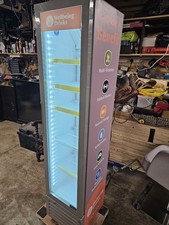 Bottle cooler drinks display