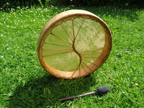 Buffalo hide round - 18",