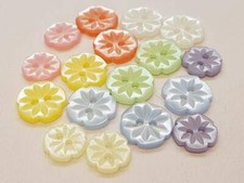 Flower Flat 2 Hole Buttons