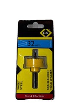 CK Tools 32mm SHEET METAL HOLE SAW WITH 1/4" HEX ARBOR T3202 032