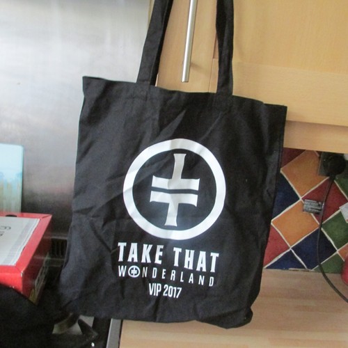 Take that wonderland - take,