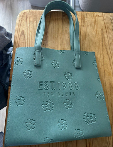 Ted baker est 1988 - ted,