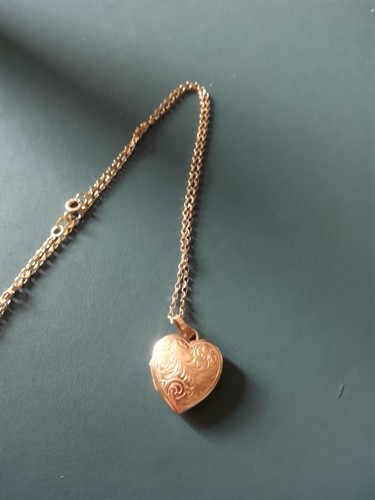9ct gold antique engraved - , love