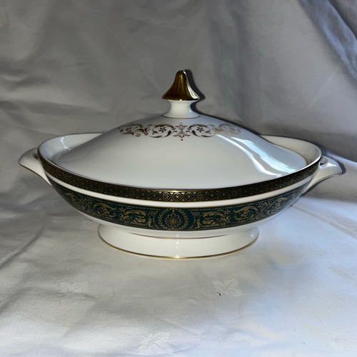 Royal doulton vanborough - royal, green