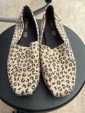 TOMS Women’s Canvas Flats