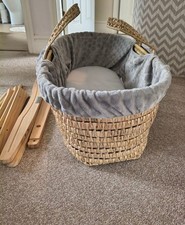 Clair de Lune - Moses Basket with Wooden Rocking Stand (incl. mattress & sheet)