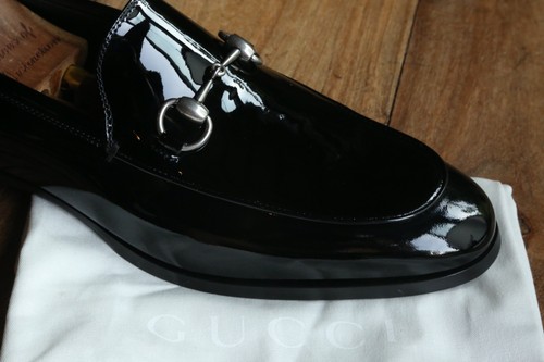 Gucci black leather - gucci, brass