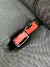 Renault Clio MK3 2005 - 2013 Drivers Rear & Centre Seat Belt Buckle Stalk (A5)