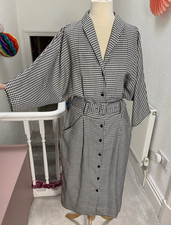 Vintage 1980s Dogtooth Print