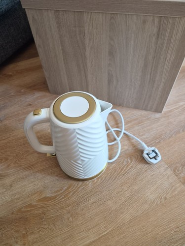 Russell hobbs groove kettle - hobbs,