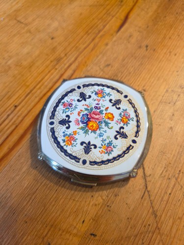 Vintage stratton floral design - stratton,