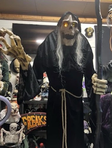 Animated lunging grim reaper - animated,