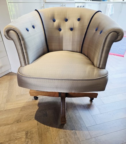 Good condition used captain - condition,