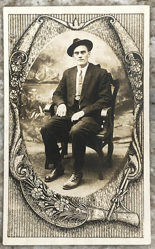 Gentleman seated studio - gentleman,
