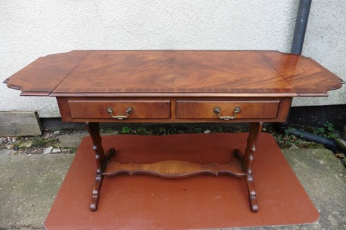 Fine quality mahogany sofa - quality,