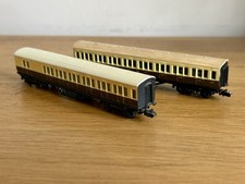 2 Graham Farish N Gauge 57ft Main Line Coaches, Comp. & Brake End. Choc. & Cream