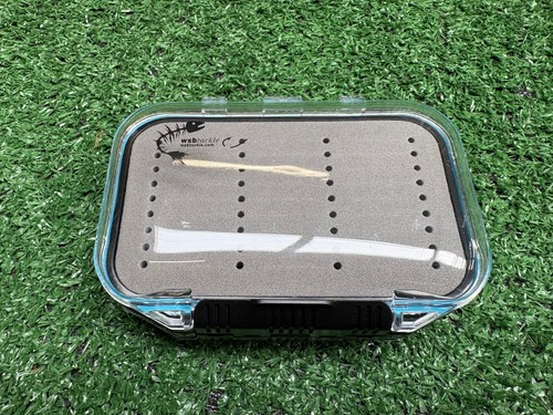 Double sided fly box - box,