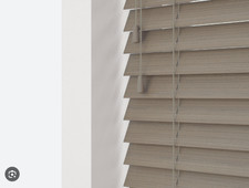 venetian blinds