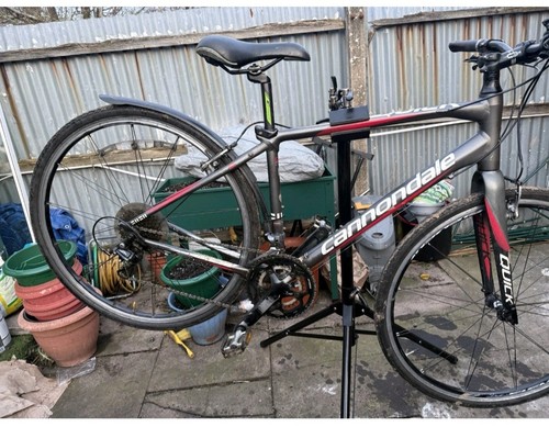 Cannondale hybrid bike - si,