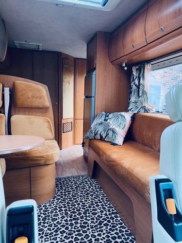 Pilote galaxy 2002 spacious - pilote, 2002.