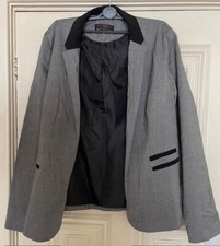 New Look Ladies Size 16 Pale Grey Jacket with Black Collar Detail