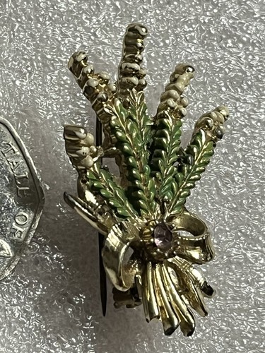 Vintage lucky heather design