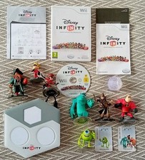 Disney Infinity Bundle (Nintendo Wii) Game Portal Crystal & Figures. Tested VGC