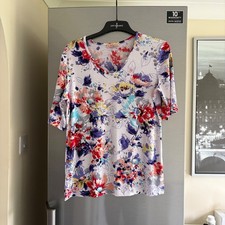 Kim&Co floral stretch tee
