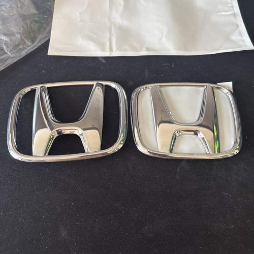 Silver oem honda car badges - honda,