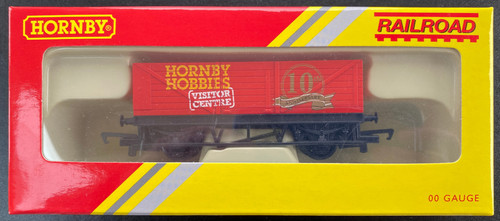 Hornby railroad r60007 visitor - hornby,
