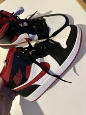 Nike Air Jordan 1 MID