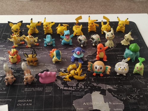 Pokemon figures joblot - 29,