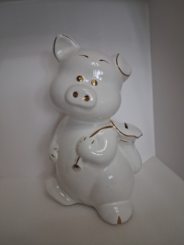 White and gold tone - and,