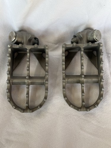 Bmw oem hp2 enduro footpegs - bmw,