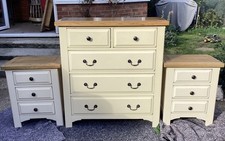 Solid oak COTSWOLD Bedroom Set - Large Chest of Drawers & Pair of Bedside Tables