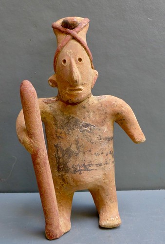 Statue standing warrior - standing,