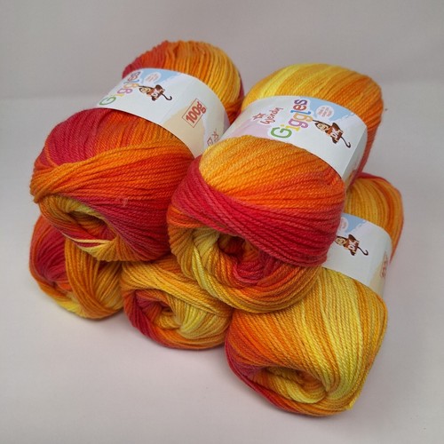 500g wendy giggles knitting - dk,