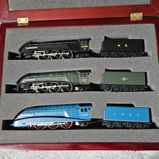 Hornby OO LNER A4 Sir Ralph Wedgwood Collection Ltd Ed Set of 3 & Certificates