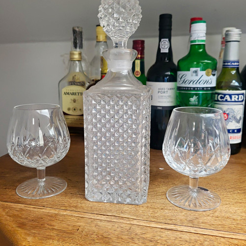 Crystal clear cut - crystal, square