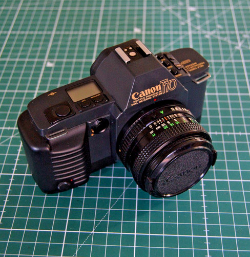 Canon t70 35mm slr camera - canon,