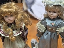 Two Porcelain Dolls From The London Elite Collection. Victoria And Rebecca.