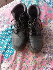 Doc MARTENS Airwair Boots Size