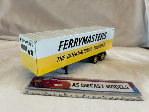 Corgi modern truck ferry - modern,