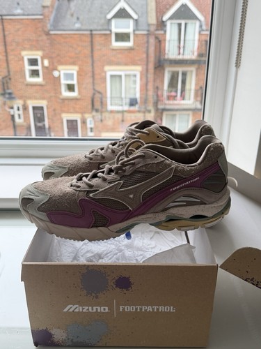 Mizuno footpatrol wave rider - footpatrol,